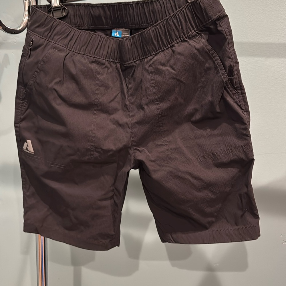 Size 4 Eddie Bauer hiking shorts